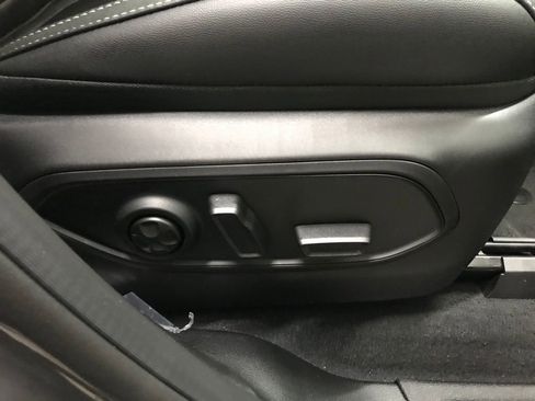 New 2025 Jeep Grand Cherokee Limited image 41