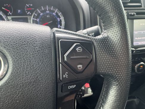 Used 2019 Toyota 4Runner TRD Off-Road Premium AWD/4WD image 12