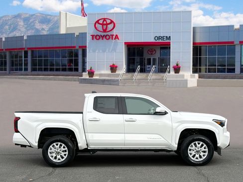 New 2026 Toyota Tacoma SR5 w/ SR5 Upgrade Package image 5