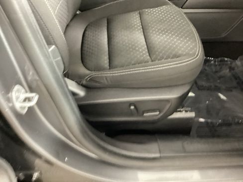 Used 2023 Ford Escape Active w/ Tech Pack #2 AWD/4WD image 9