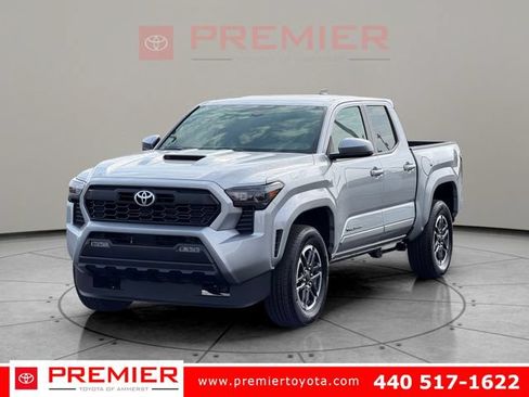 Certified 2025 Toyota Tacoma TRD Sport AWD/4WD image 1