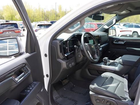 Certified 2024 Chevrolet Silverado 1500 LTZ w/ Z71 Off-Road Package AWD/4WD image 15