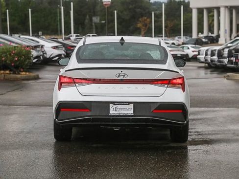 New 2026 Hyundai Elantra Sport image 4