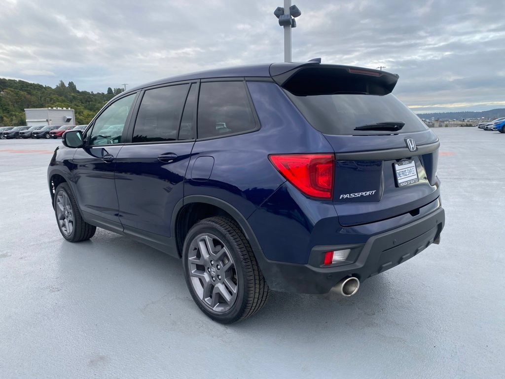 Used 2023 Honda Passport EX-L image 6