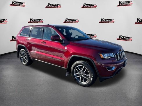Used 2020 Jeep Grand Cherokee Laredo w/ Quick Order Package 2BN North image 3