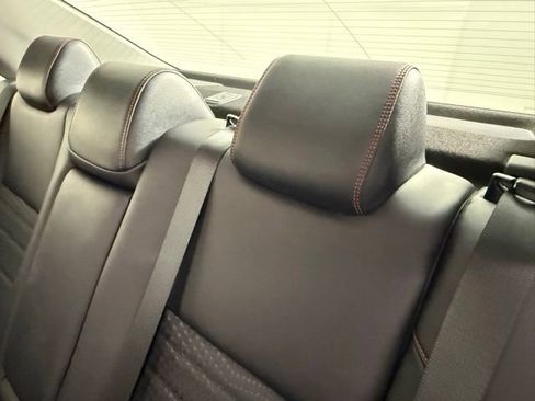 Used 2015 Toyota Camry SE image 38