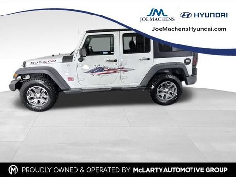 Used 2017 Jeep Wrangler Unlimited Rubicon AWD/4WD image 10