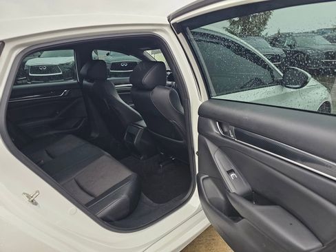 Used 2019 Honda Accord Sport image 13
