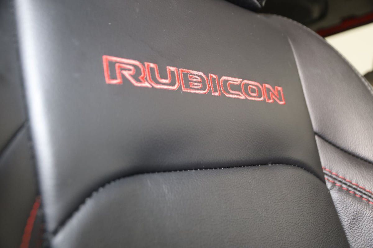 Used 2021 Jeep Gladiator Rubicon AWD/4WD image 14