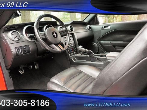Used 2008 Ford Mustang Shelby GT500 RWD image 12