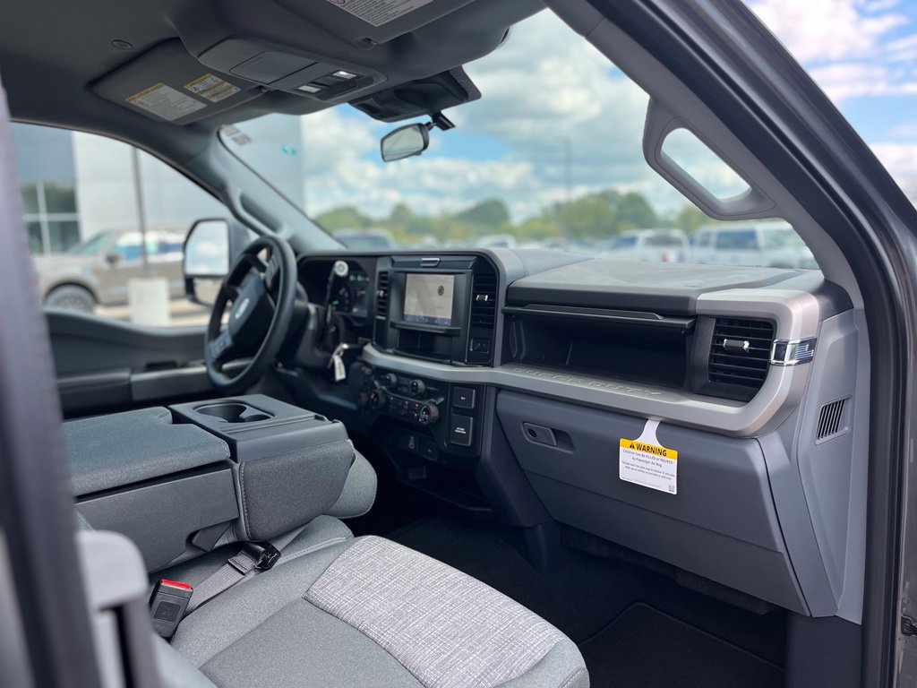 New 2026 Ford F350 XLT AWD/4WD image 9