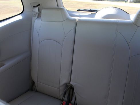 Used 2017 Buick Enclave Premium image 13