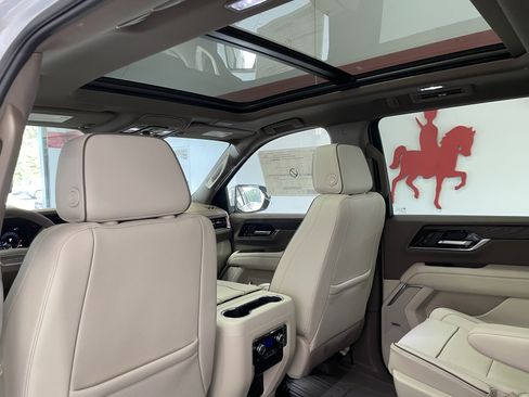 New 2026 GMC Yukon XL Denali w/ Sun & Power Step Package AWD/4WD image 14
