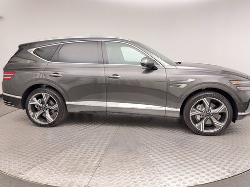 Certified 2026 Genesis GV80 2.5T Prestige AWD/4WD image 9