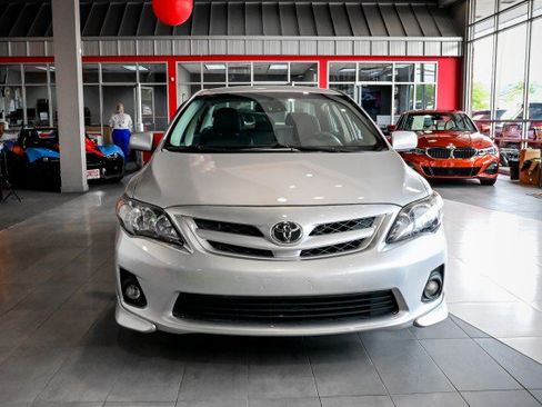 Used 2012 Toyota Corolla S FWD image 2
