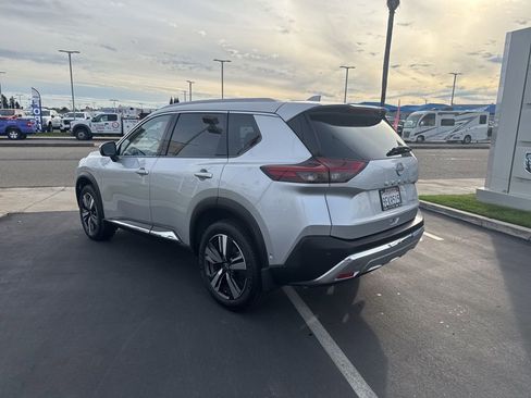 Used 2023 Nissan Rogue Platinum w/ Platinum Premium Package image 7