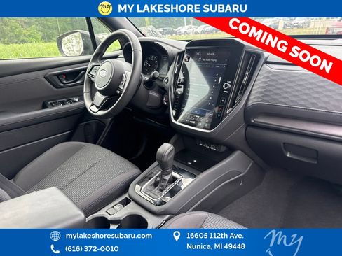 Used 2025 Subaru Forester Premium AWD/4WD image 16