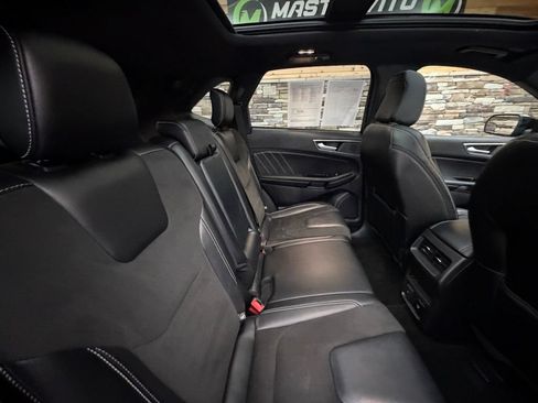 Used 2020 Ford Edge ST w/ Cold Weather Package AWD/4WD image 32