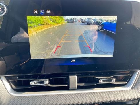 Used 2026 Chevrolet Equinox LT w/ Convenience Package II image 22