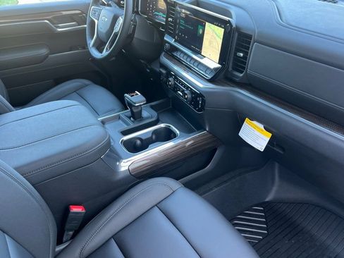 New 2026 Chevrolet Silverado 1500 LT Trail Boss w/ Convenience Package II image 12