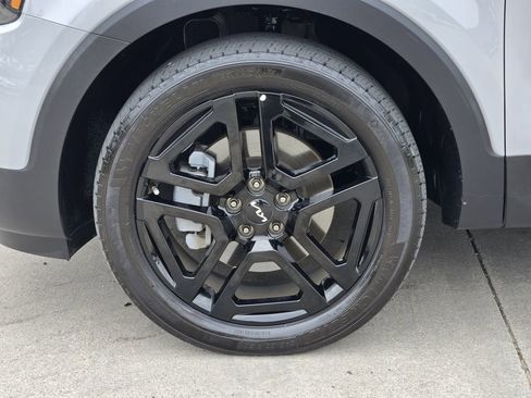 Used 2024 Kia Telluride EX X-Line AWD/4WD image 17