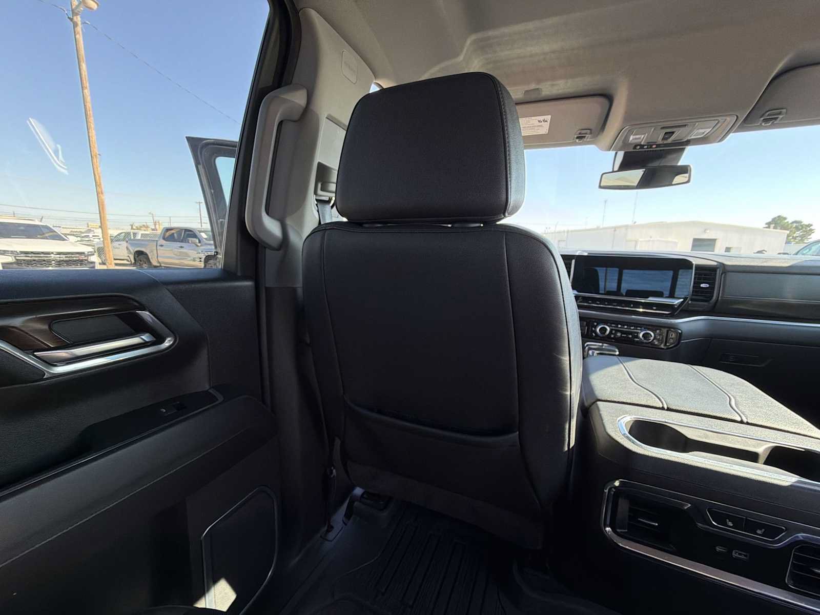 Used 2024 GMC Sierra 1500 SLT AWD/4WD image 20