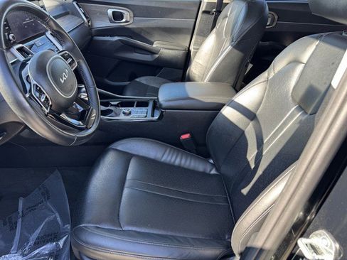 Used 2023 Kia Sorento S w/ Panoramic Sunroof Package image 13