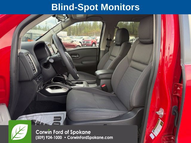 Used 2022 Nissan Frontier SV w/ Technology Package AWD/4WD image 2