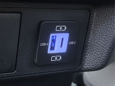 Certified 2026 Toyota Tacoma SR5 AWD/4WD image 15