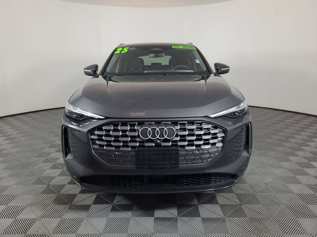 Used 2025 Audi Q5 Premium AWD/4WD image 8