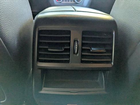 Used 2019 Mercedes-Benz GLE 400 4MATIC image 21