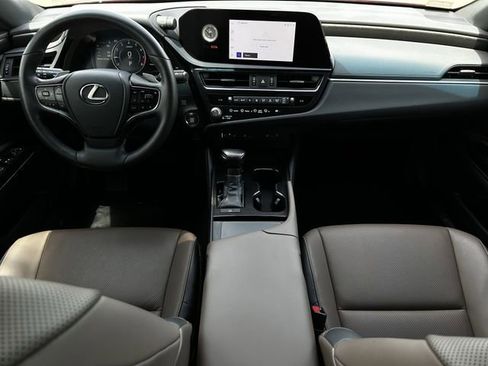 Used 2023 Lexus ES 350 w/ Premium Package FWD image 11