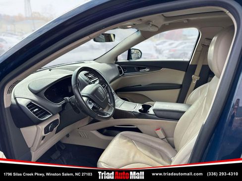 Used 2019 Lincoln Nautilus Reserve AWD/4WD image 9