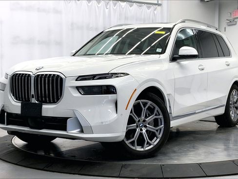 Used 2024 BMW X7 xDrive40i w/ Executive Package AWD/4WD image 1