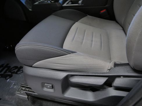 Used 2024 Toyota Tacoma TRD Off-Road image 20