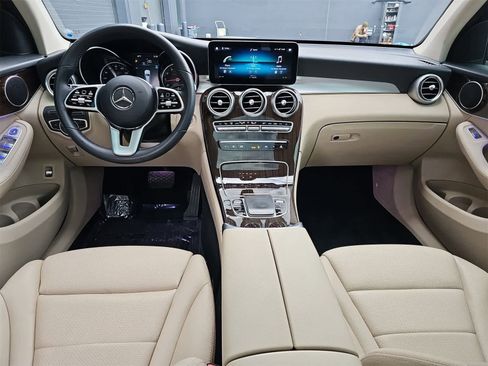 Used 2021 Mercedes-Benz GLC 300 4MATIC image 14