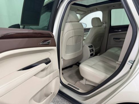 Used 2015 Cadillac SRX Premium FWD image 32