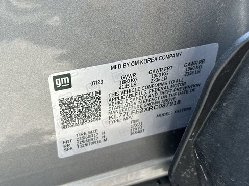 Used 2024 Chevrolet Trax LS w/ Driver Confidence Package FWD image 35