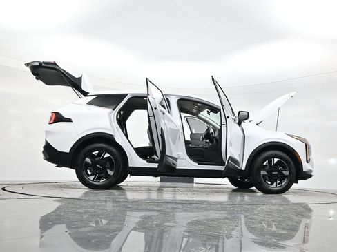 Used 2026 Kia Sportage LX image 57