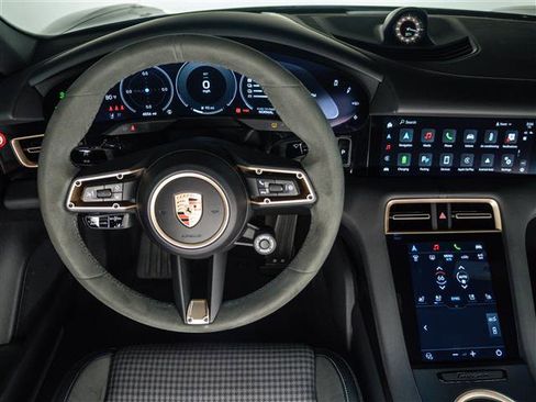 Used 2025 Porsche Taycan 4S image 17