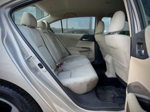 Used 2017 Honda Accord LX image 14