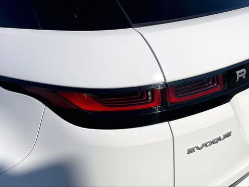 Used 2022 Land Rover Range Rover Evoque S image 26