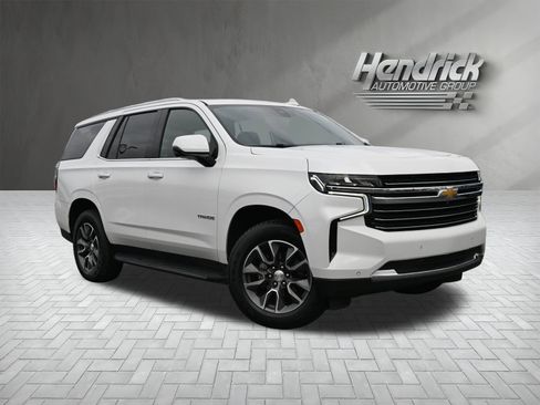 Used 2021 Chevrolet Tahoe LT w/ LT Signature Package image 2