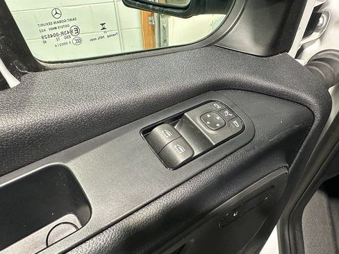 Used 2024 Mercedes-Benz Sprinter 2500 image 22