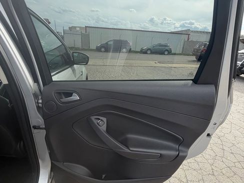 Used 2015 Ford Escape SE w/ Equipment Group 201A AWD/4WD image 19
