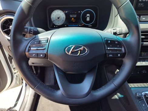 Used 2023 Hyundai Kona Limited FWD image 23