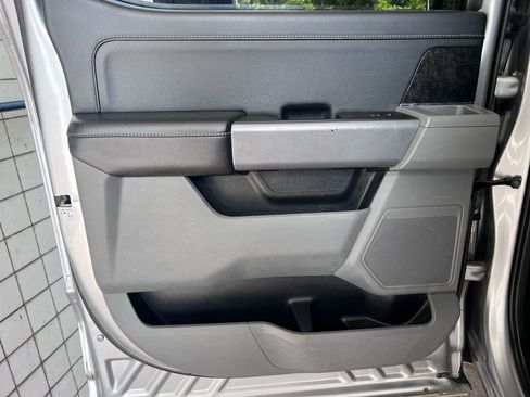 Used 2022 Ford F150 XLT w/ Equipment Group 302A High image 17