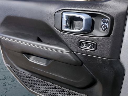 Used 2021 Jeep Wrangler Unlimited Sahara w/ Cold Weather Group image 25