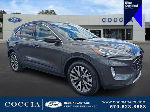 Certified 2020 Ford Escape Titanium AWD/4WD image 3