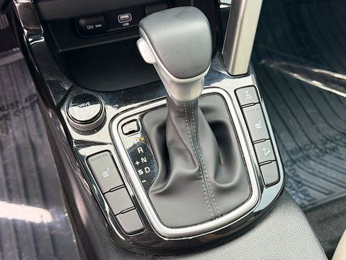 Used 2023 Kia Seltos SX image 26